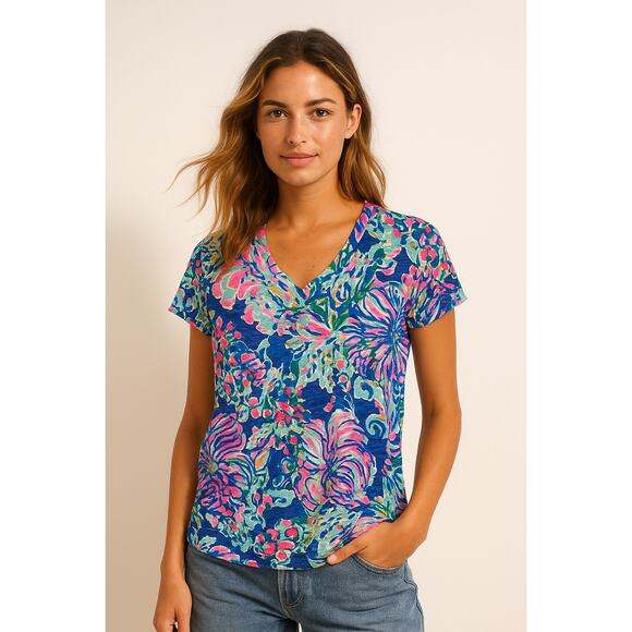 Lilly Pulitzer Tops - Lilly Pulitzer High Tide Navy Sea View V-Neck Tee Shirt Women’s S 100% Cotton
